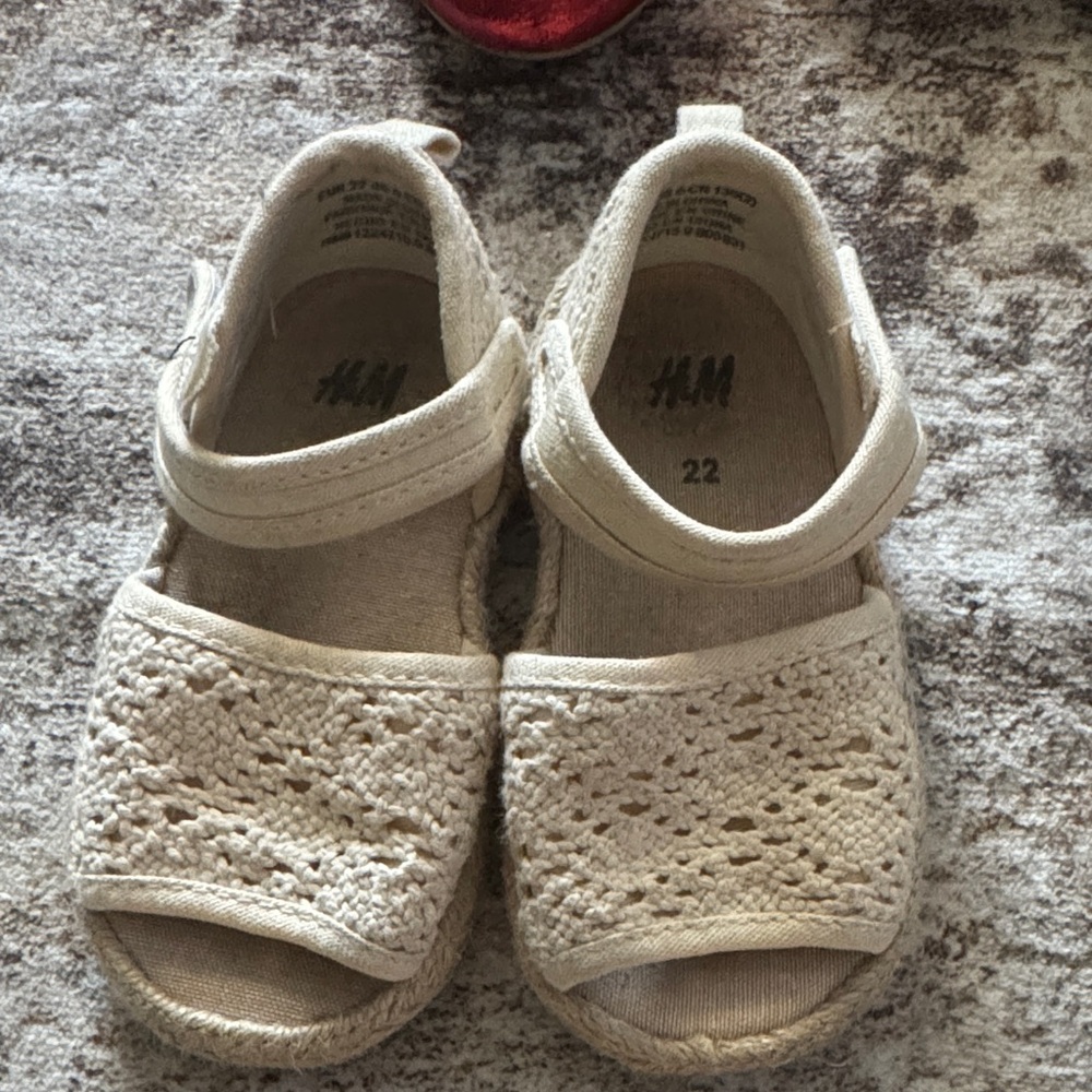 H&M Kids Beige Crochet Sandals